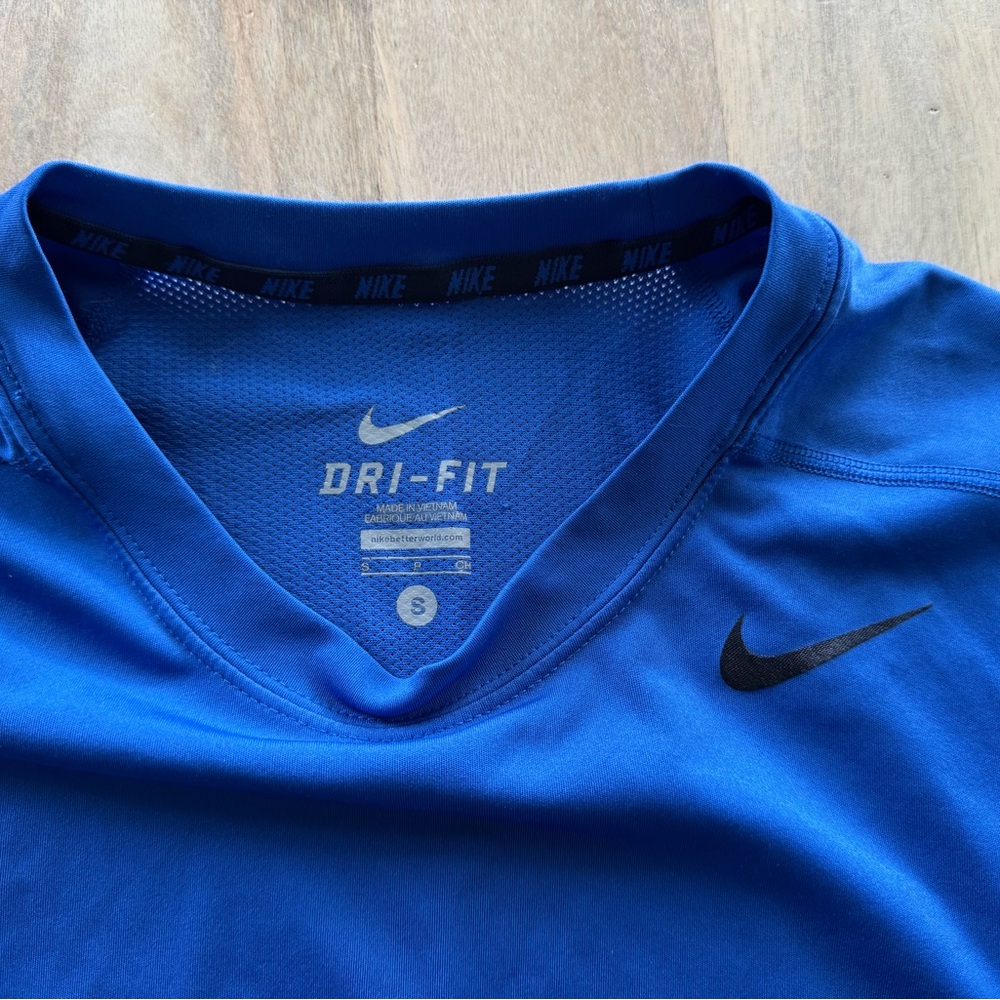 Men's Nike DRI-FIT Athletic Tee - Picture 5 of 7